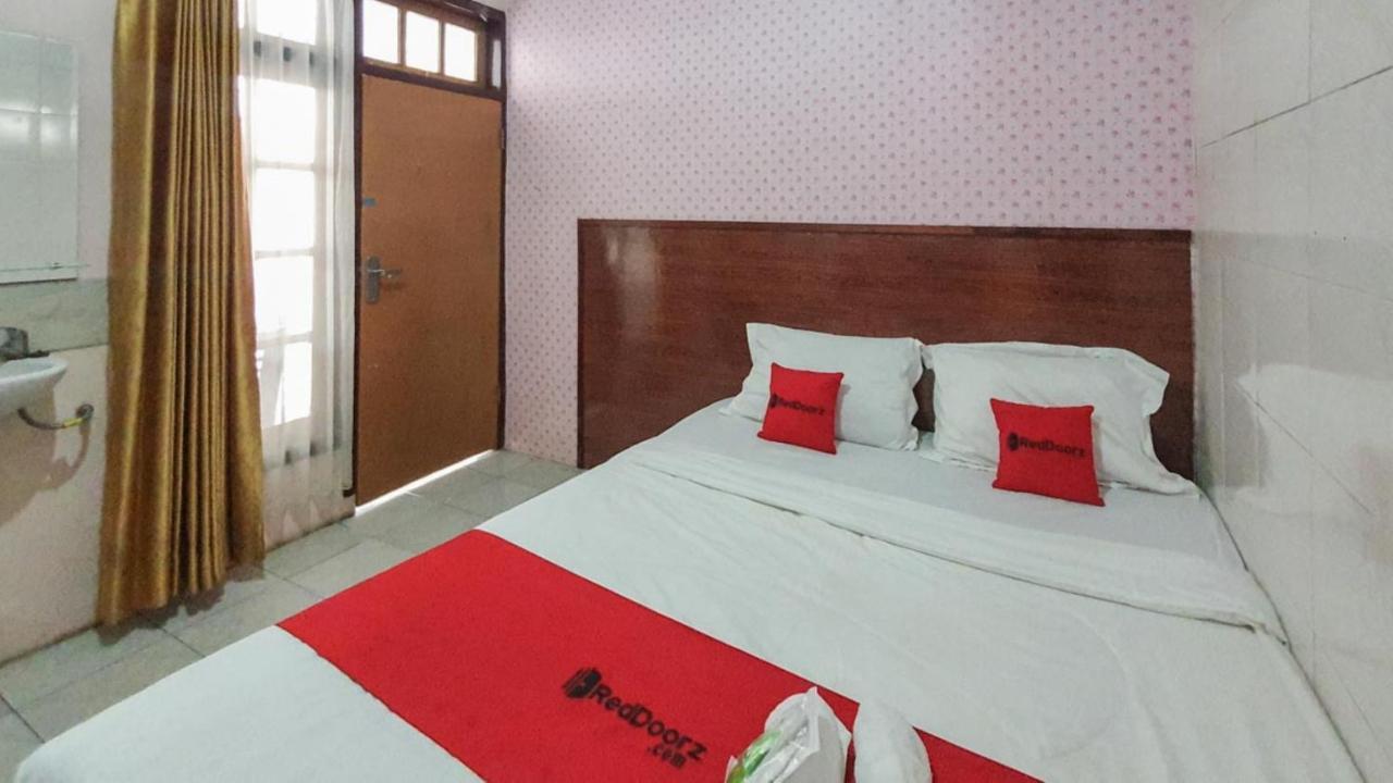 Reddoorz At Pujon Malang Ξενοδοχείο Batu  Εξωτερικό φωτογραφία