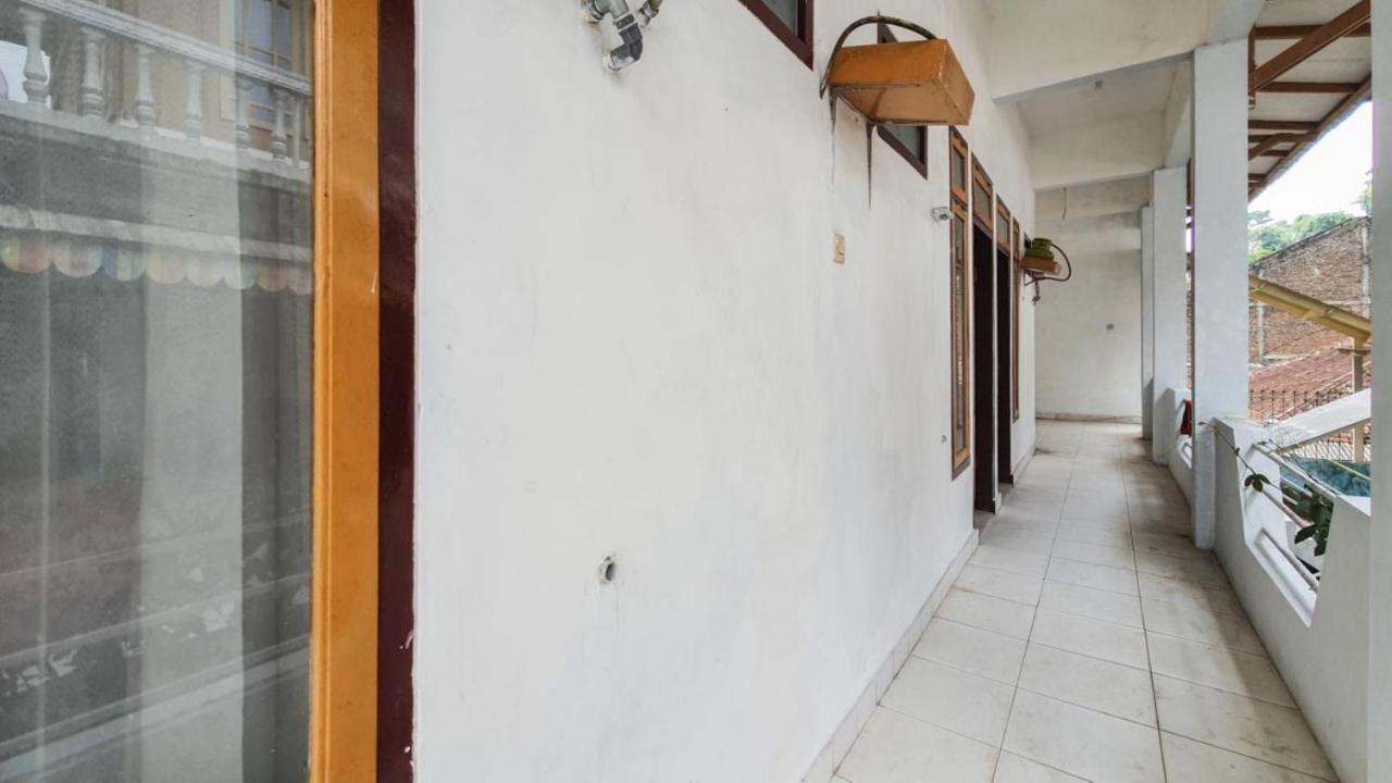 Reddoorz At Pujon Malang Ξενοδοχείο Batu  Εξωτερικό φωτογραφία