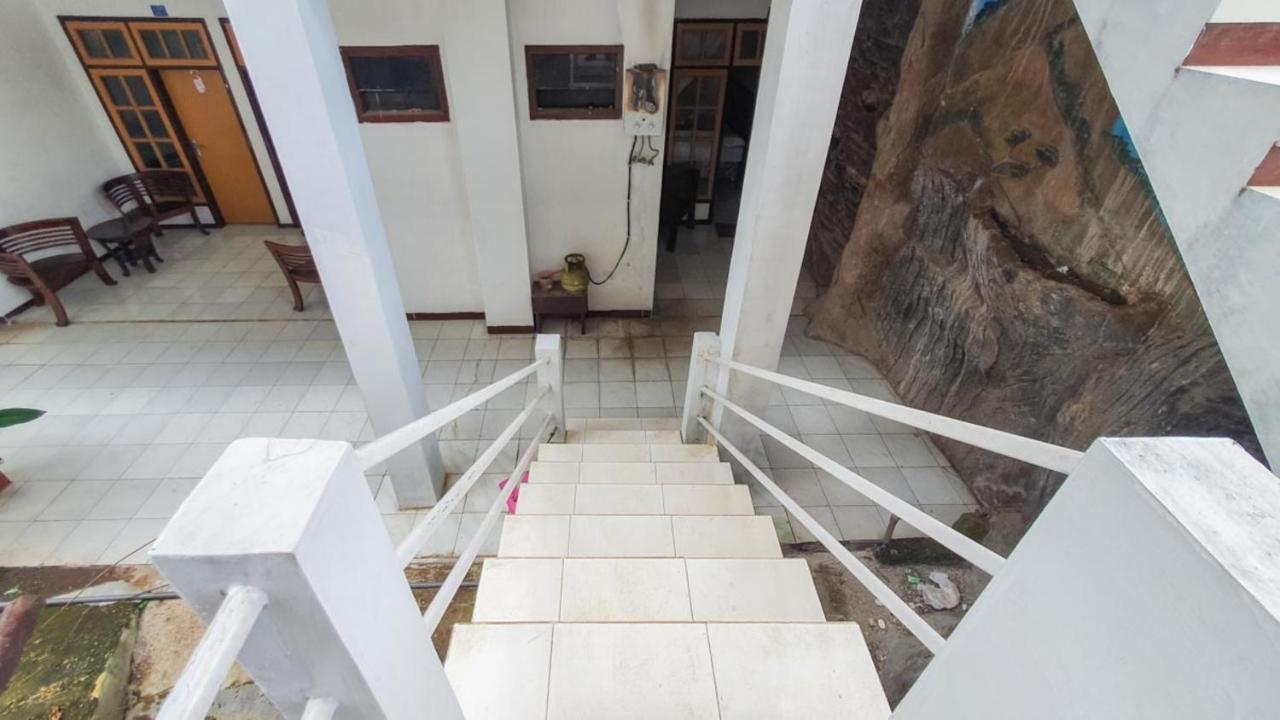 Reddoorz At Pujon Malang Ξενοδοχείο Batu  Εξωτερικό φωτογραφία